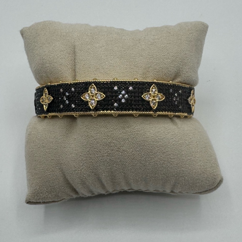 Venetian Sapphire Bangle - Picture 6 of 12